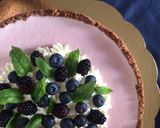 A picture of step 10 of Cake with Blueberry Panna Cotta and Mixed Berries.