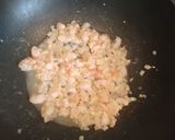 Foto del paso 2 de la receta: Pasta negra con gambas