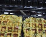 A picture of step 5 of Cheese chicken spinach waffle.