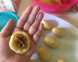 Foto langkah ke 5 dari resep Luti Gendang (Roti Goreng Isi).