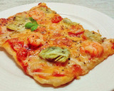 Foto del paso 13 de la receta: Pizza de alcachofa y langostinos