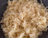 A picture of step 1 of Instant noodles pakoray.