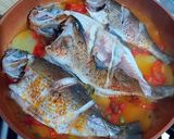 Foto del paso 6 de la receta: Cazuela de pescado de aparejo con patatas y ajos tiernos