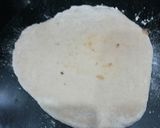 A picture of step 3 of Potato Onion Paratha.