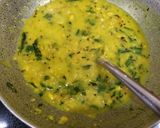 कांद्याची पात घालून हाटून पिठल (pithla recipe in marathi) रेसिपी स्टेप 4 फोटो 