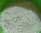 A picture of step 1 of Egg fried rice 🇨🇳🇨🇳.
