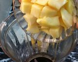 A picture of step 1 of Mango Peach Slush.