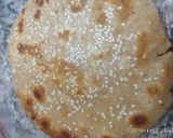 A picture of step 4 of Til jawar parantha.