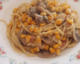 Foto del paso 5 de la receta: 🍝 Espaguetis bechamel de champiñones, bacon y maíz 🥓🌽