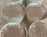 Foto del paso 3 de la receta: Vasitos de mousse de café, nata y mascarpone