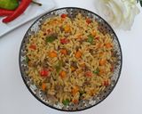A picture of step 4 of Orzo/ Rice Pasta Stir fry.