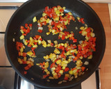 Foto del paso 4 de la receta: Macarrones con calabacín, cebolla y pimiento