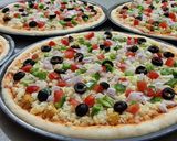 A picture of step 6 of Different & Awesome Flavor Pizzas 😍😍.