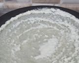 A picture of step 3 of Plain rava dosa.