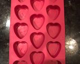 A picture of step 3 of Vegan coconut chocolate.