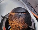 தேங்காய் சுடும் நோம்பி ஆடி 1(thengai suttathu recipe in tamil) ரெசிபி ஸ்டேப் 4 புகைப்படம்