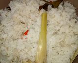 Foto langkah ke 6 dari resep Nasi Liwet Rice Cooker Enak + Praktis.