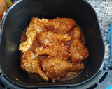 Foto del paso 7 de la receta: Muslitos de pollo especiados con cuscús en Airfryer o al horno