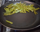 Foto del paso 1 de la receta: Caldillo de huevo con nopalitos