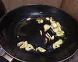 Foto langkah ke 3 dari resep Ayam Buncis Tumis Mentega.