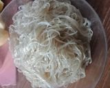 Foto langkah ke 1 dari resep Karoket Bihun Wortel.