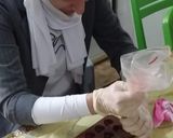 صورة لخطوة 4 من وصفة شوكولاتة طبيعية محشية