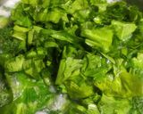 A picture of step 1 of Broccoli almonds creamy soup.