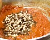 A picture of step 5 of Dal Makhani.
