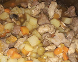 Foto del paso 5 de la receta: Guiso de pollo y cerdo 🍲