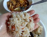 Gambar langkah 10 resipi Japanese Garlic Fried Rice with Chicken Teriyaki Onigiri by Rina.