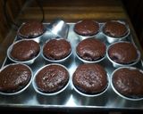 Foto langkah ke 6 dari resep Cup cake dengan base cake red velvet.