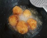 A picture of step 3 of Veg Lollipop and Momos.