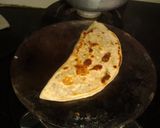 A picture of step 4 of Pizza paratha  .