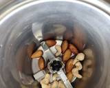 Almond milk smoothie recipe step 3 photo
