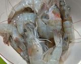 Foto langkah ke 1 dari resep Sup Pedas Udang Jamur.