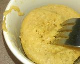 A picture of step 5 of Peanut butter-banana mug muffins.