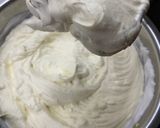 Foto langkah ke 3 dari resep Classic Tiramisu.