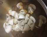 Foto del paso 4 de la receta Solomillo de cerdo en salsa con champiñones
