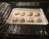 A picture of step 8 of Skýjabrauð (Cloud Bread).