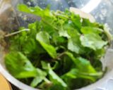 A picture of step 3 of Pudina and spinach chutney.
