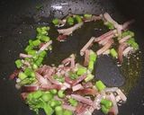 A picture of step 2 of Pasta with asparagus and speck.