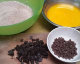 Foto langkah ke 1 dari resep Triple Chocolate Muffin.
