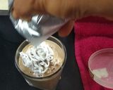 A picture of step 3 of Frothy coffee with ice cream.