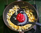 Foto langkah ke 4 dari resep Telor Ceplok Saus Tomat (Shakshuka).