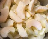 Foto del paso 2 de la receta: Tarta de manzanas y frutos secos con crumble🇦🇷