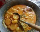 Foto langkah ke 5 dari resep Gulai Udang Kentang.