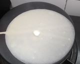 Foto langkah ke 2 dari resep Crepes with ice cream homemade.