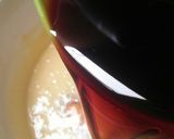 Foto langkah ke 5 dari resep Bolu Karamel (Sarang Semut).