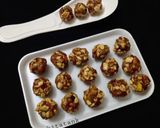 A picture of step 4 of Dates and dry fruits bolls.