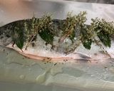 Une image de l'étape 9 de Saumon sauvage en papillote à l ail mariné et herbes aromatiques.